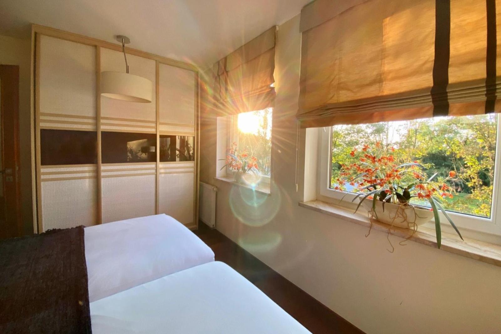Seaside Apartment With Parking & Ac - 150 M To The Beach By Noclegi Renters เมียนซิดดรอแย ภายนอก รูปภาพ